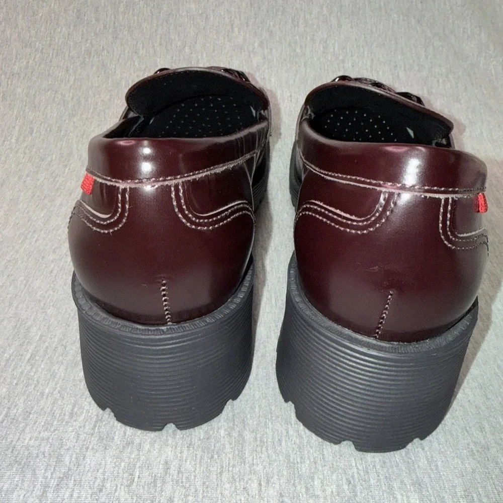 Marc Joseph New York Loafers Women Burgundy Patent Leather Chain Accent Comfort